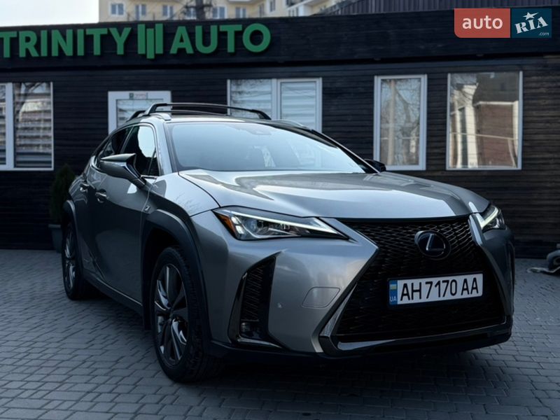 Lexus UX 2019