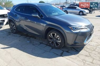 Lexus UX 2022