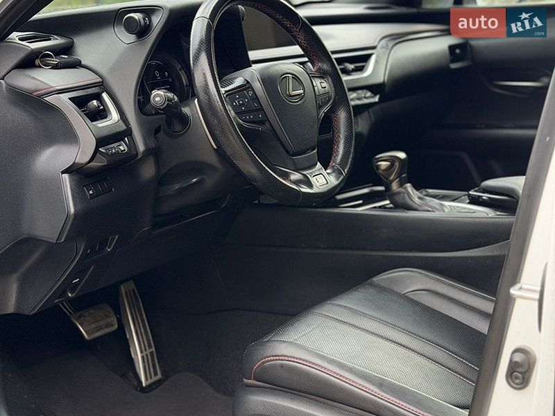 Внедорожник / Кроссовер Lexus UX 2021 в Запорожье