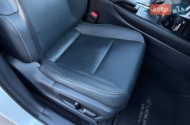 Внедорожник / Кроссовер Lexus UX 2021 в Киеве