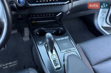 Внедорожник / Кроссовер Lexus UX 2021 в Киеве