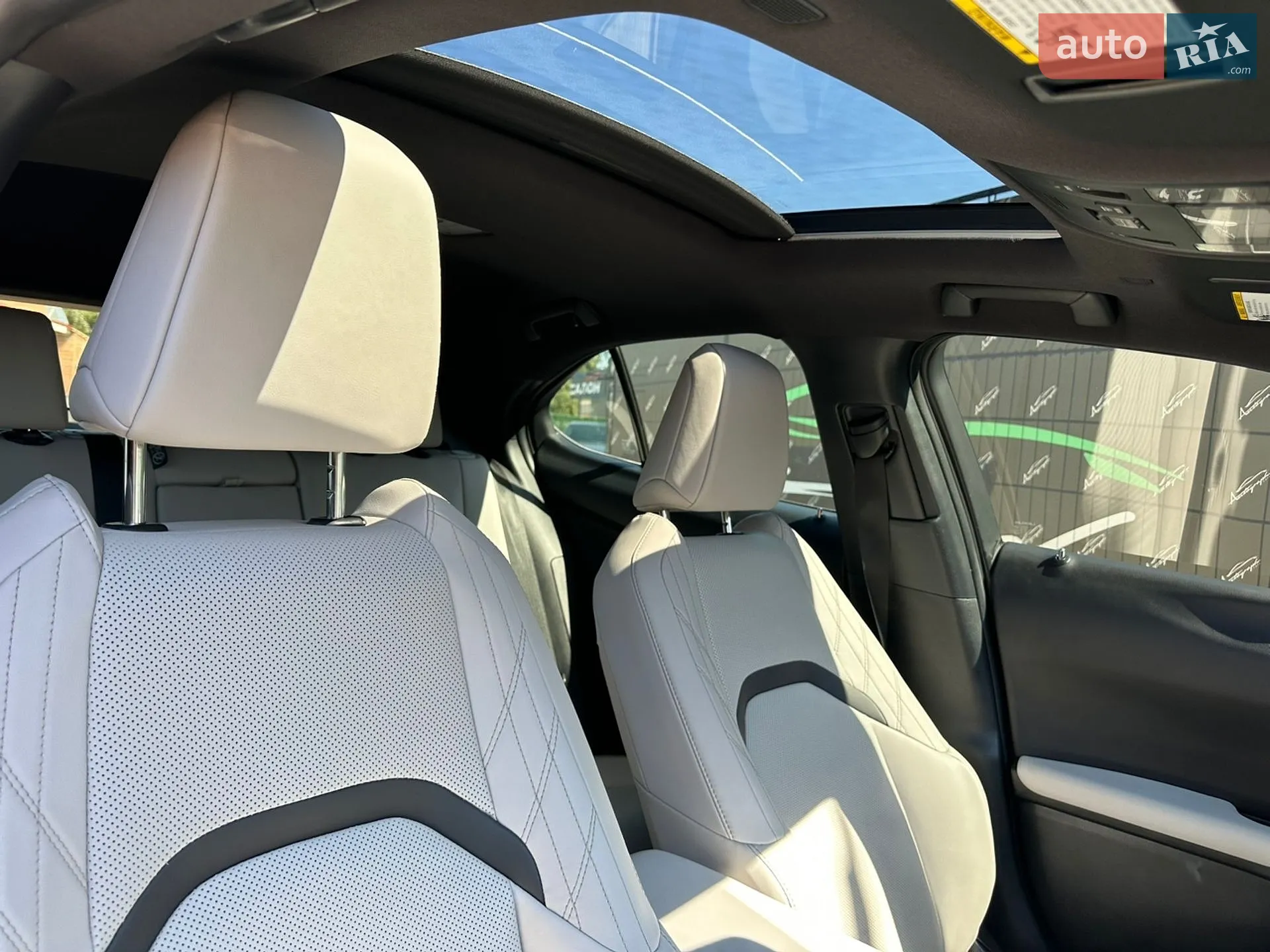 2025 Lexus UX - мініатюра 28