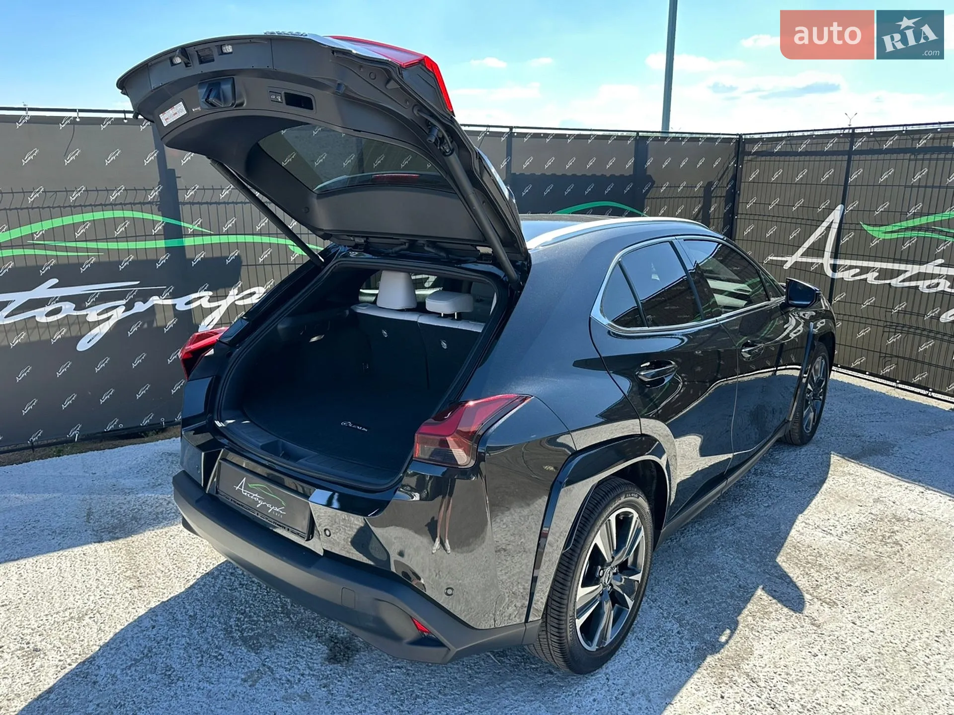 2025 Lexus UX - мініатюра 32