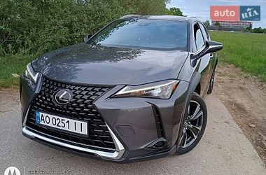 Внедорожник / Кроссовер Lexus UX 2022 в Хусте