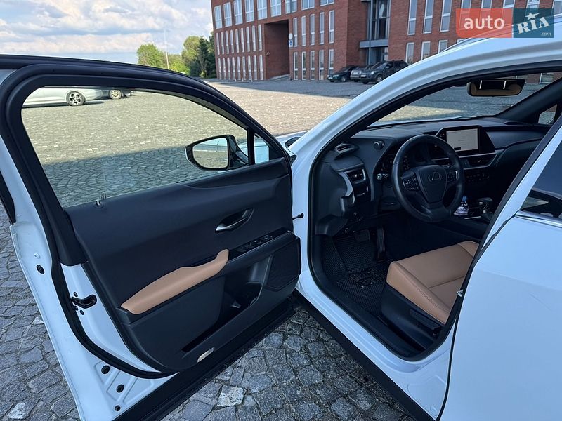 Внедорожник / Кроссовер Lexus UX 2023 в Днепре