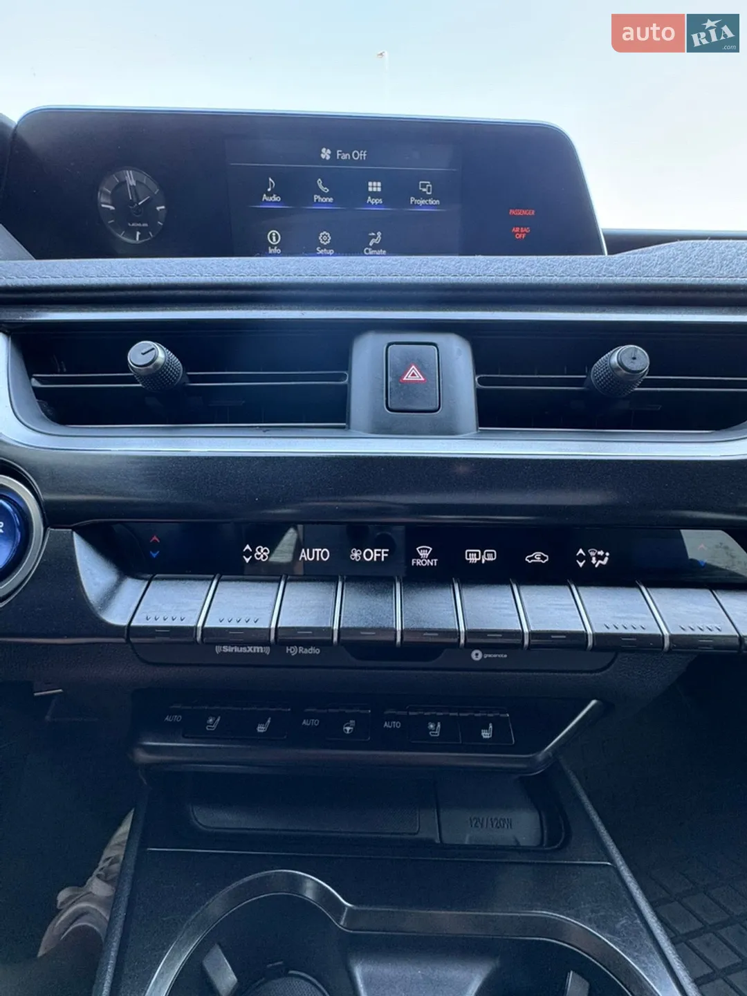 2019 Lexus UX - мініатюра 16