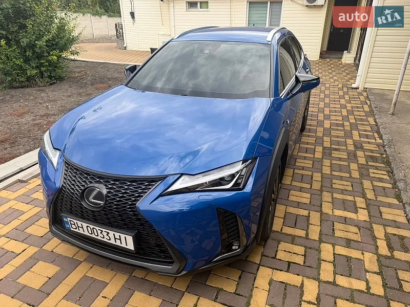 Lexus UX 2019