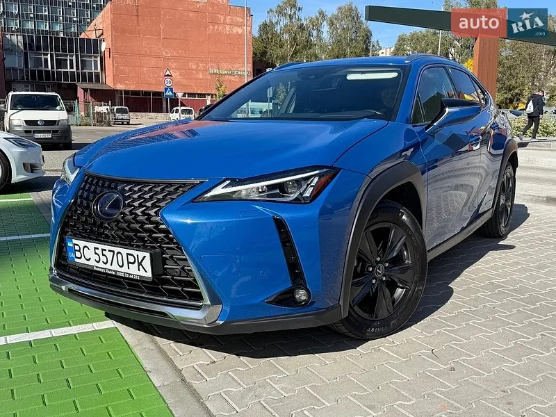 Lexus UX 2019