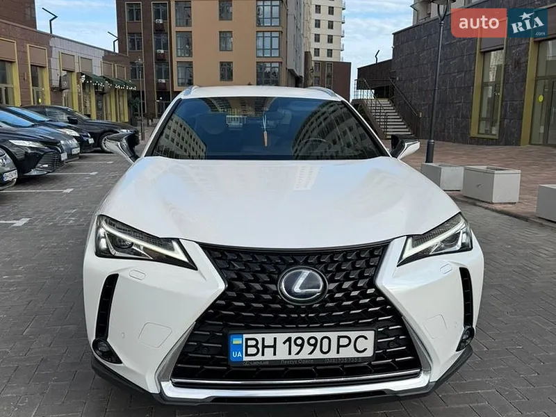 Lexus UX 2020