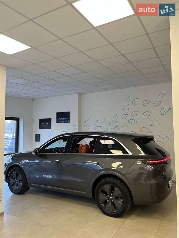 Позашляховик / Кросовер Li Auto L6 2024 в Києві