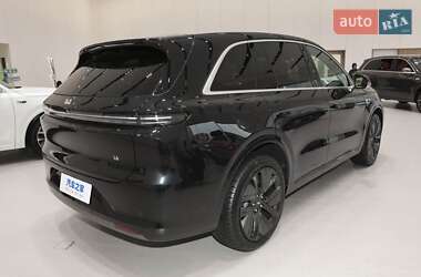 Внедорожник / Кроссовер Li Auto L6 2025 в 