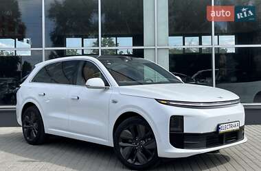 Внедорожник / Кроссовер Li Auto L6 2024 в Днепре