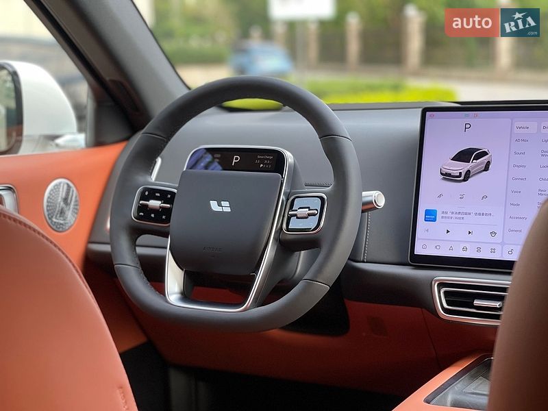 Внедорожник / Кроссовер Li Auto L6 2025 в Одессе фото 9 Внедорожник / Кроссовер Li Auto L6 2025 в Одессе