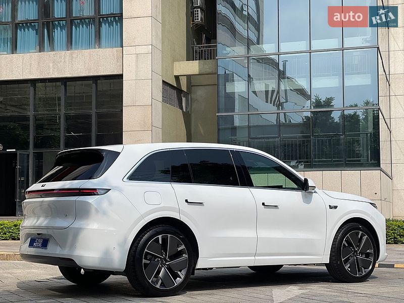 Внедорожник / Кроссовер Li Auto L6 2025 в Одессе фото 2 Внедорожник / Кроссовер Li Auto L6 2025 в Одессе