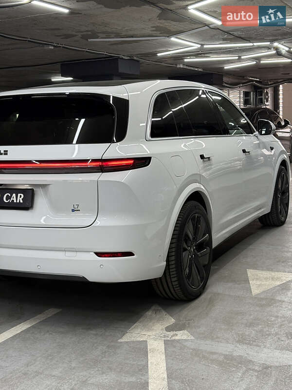Позашляховик / Кросовер Li Auto L7 2024 в Одесі