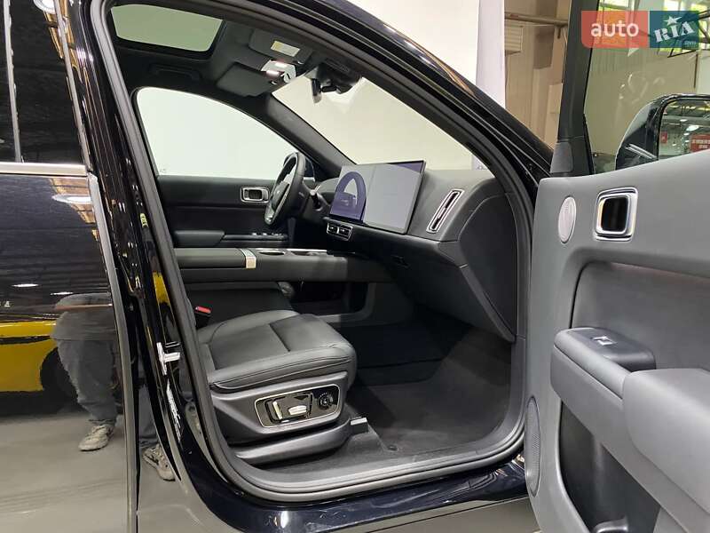 Позашляховик / Кросовер Li Auto L7 2024 в Києві