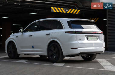 Внедорожник / Кроссовер Li Auto L7 2024 в 