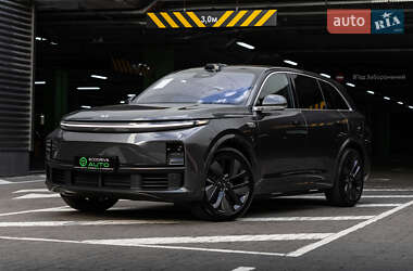 Внедорожник / Кроссовер Li Auto L7 2025 в Одессе