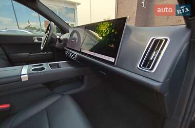 Внедорожник / Кроссовер Li Auto L7 2024 в 