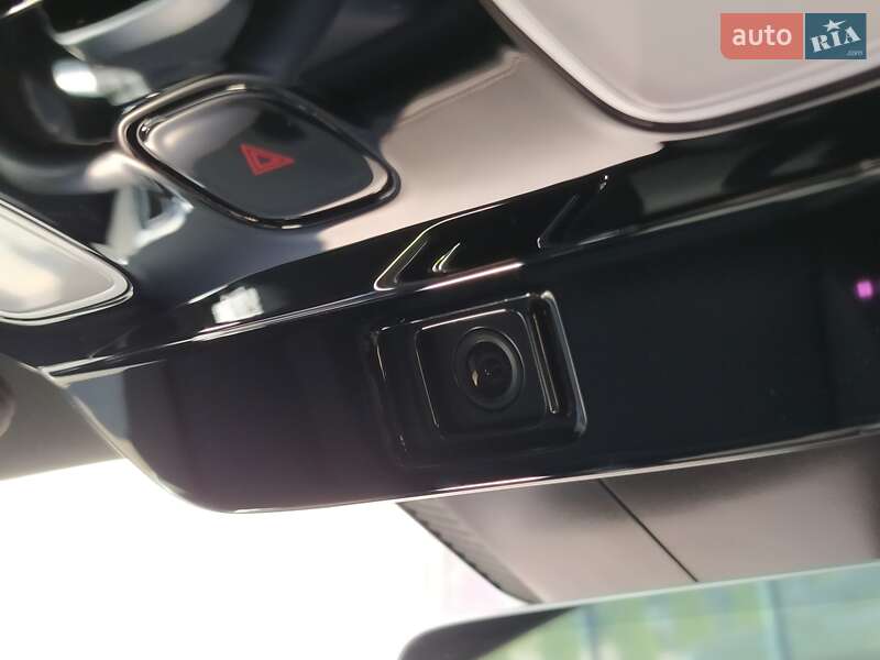 Внедорожник / Кроссовер Li Auto L7 2024 в Киеве