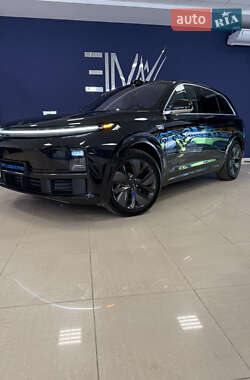 Внедорожник / Кроссовер Li Auto L7 2024 в 