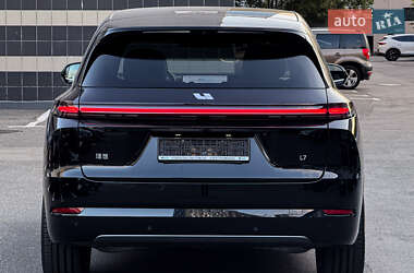Внедорожник / Кроссовер Li Auto L7 2024 в 