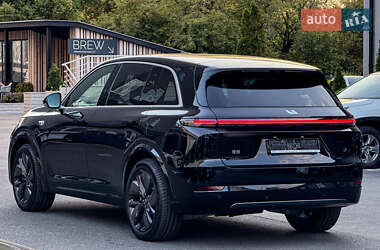 Внедорожник / Кроссовер Li Auto L7 2024 в 