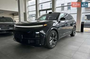 Внедорожник / Кроссовер Li Auto L7 2024 в Киеве