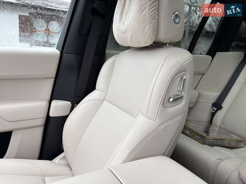 Внедорожник / Кроссовер Li Auto L7 2024 в Киеве