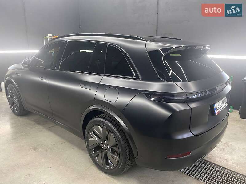 Внедорожник / Кроссовер Li Auto L7 2024 в Киеве