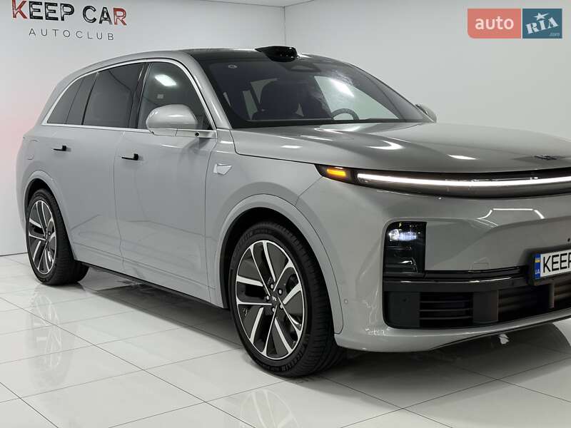 Внедорожник / Кроссовер Li Auto L7 2025 в Одессе