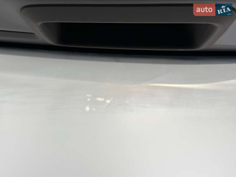 Внедорожник / Кроссовер Li Auto L7 2025 в Одессе