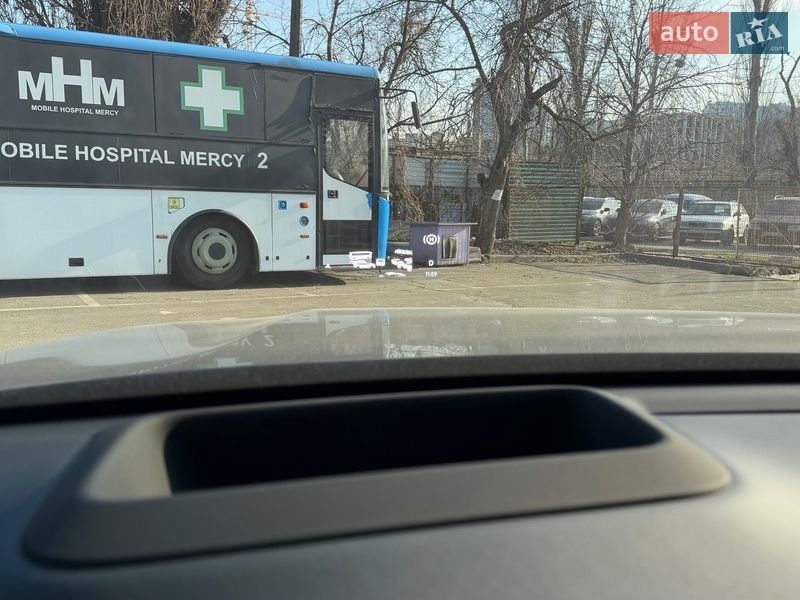 Позашляховик / Кросовер Li Auto L7 2024 в Києві