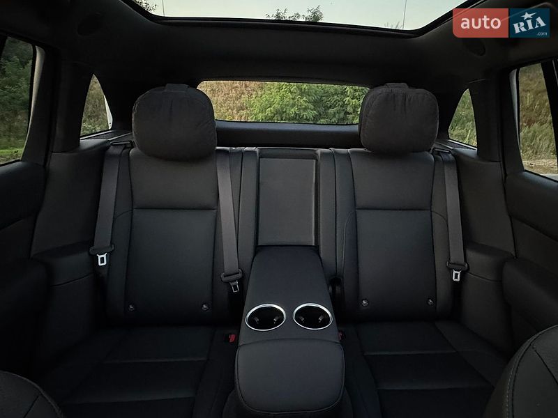 Позашляховик / Кросовер Li Auto L7 2024 в Броварах