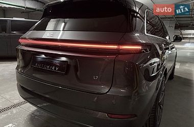 Внедорожник / Кроссовер Li Auto L7 2026 в Киеве