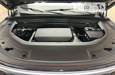 Седан Li Auto L9 2024 в 