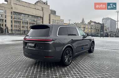 Внедорожник / Кроссовер Li Auto L9 2024 в Киеве