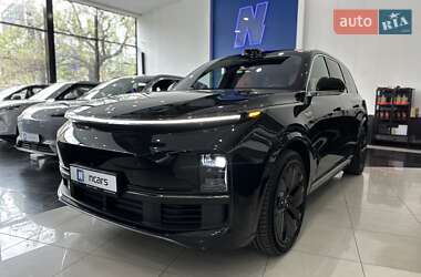 Внедорожник / Кроссовер Li Auto L9 2025 в Одессе