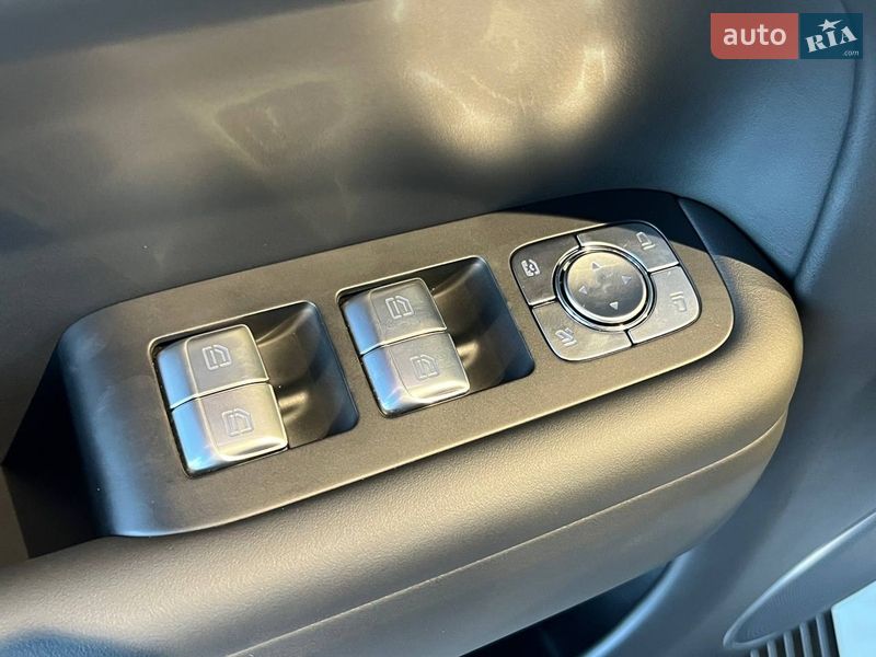 Внедорожник / Кроссовер Li Auto L9 2024 в Киеве фото 17 Внедорожник / Кроссовер Li Auto L9 2024 в Киеве