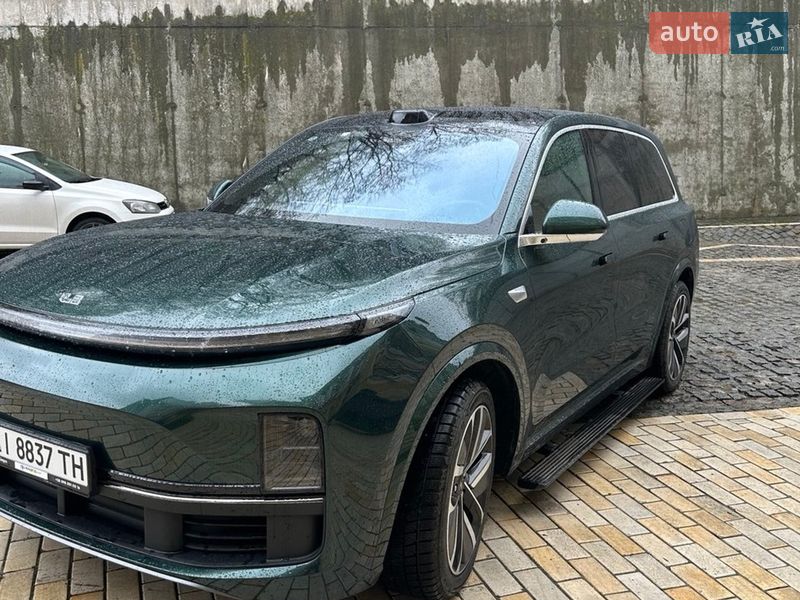 Внедорожник / Кроссовер Li Auto L9 2024 в Киеве