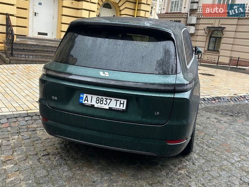 Внедорожник / Кроссовер Li Auto L9 2024 в Киеве