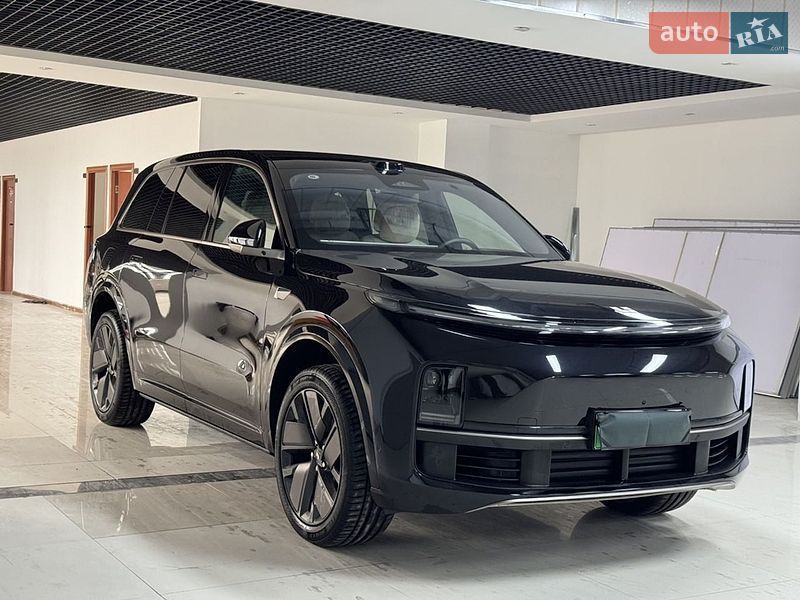 Внедорожник / Кроссовер Li Auto L9 2025 в Киеве