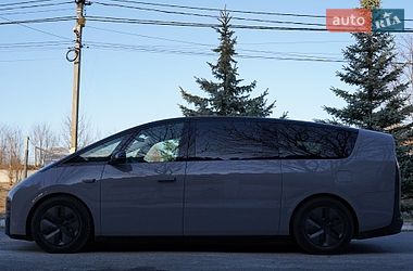 Минивэн Li Auto MEGA 2025 в Киеве