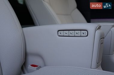 Минивэн Li Auto MEGA 2025 в Киеве