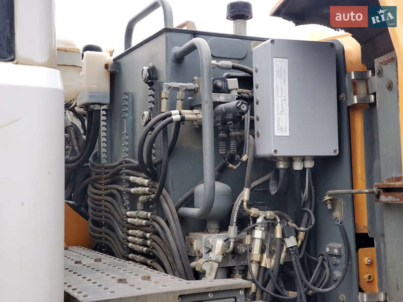 Колесный экскаватор Liebherr 312 2010 в Ровно