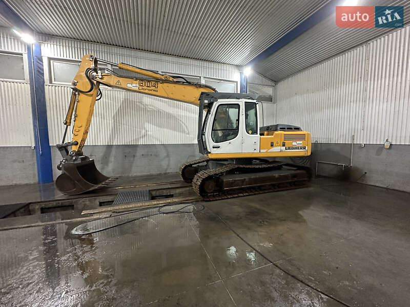 Гусеничный экскаватор Liebherr 900 Litronic 2005 в 
