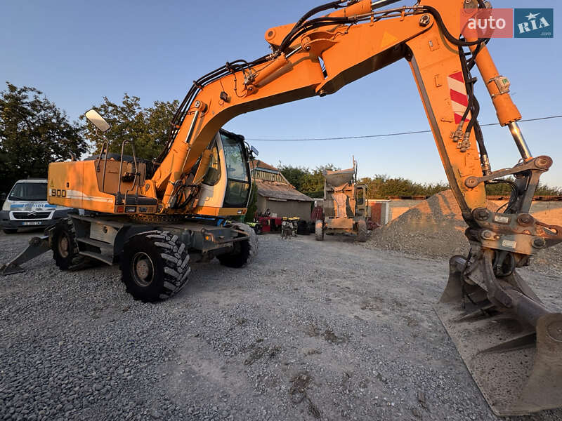 Колісний екскаватор Liebherr 900 Litronic 2010 в Недобоївцях