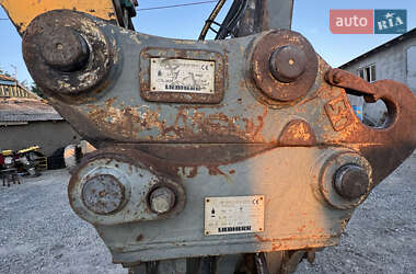 Колісний екскаватор Liebherr 900 Litronic 2010 в 