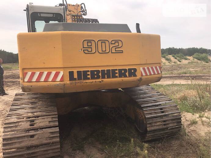 Гусеничний екскаватор Liebherr 902 1997 в Луцьку
