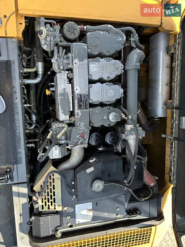 Колісний екскаватор Liebherr 904 2009 в Чернівцях фото 20 Колісний екскаватор Liebherr 904 2009 в Чернівцях